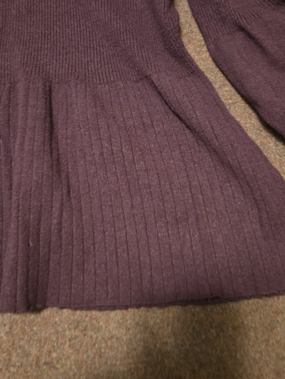 Turtleneck Sweater With Pelum Waist Berry Purple Size XL - Picture 9 of 9